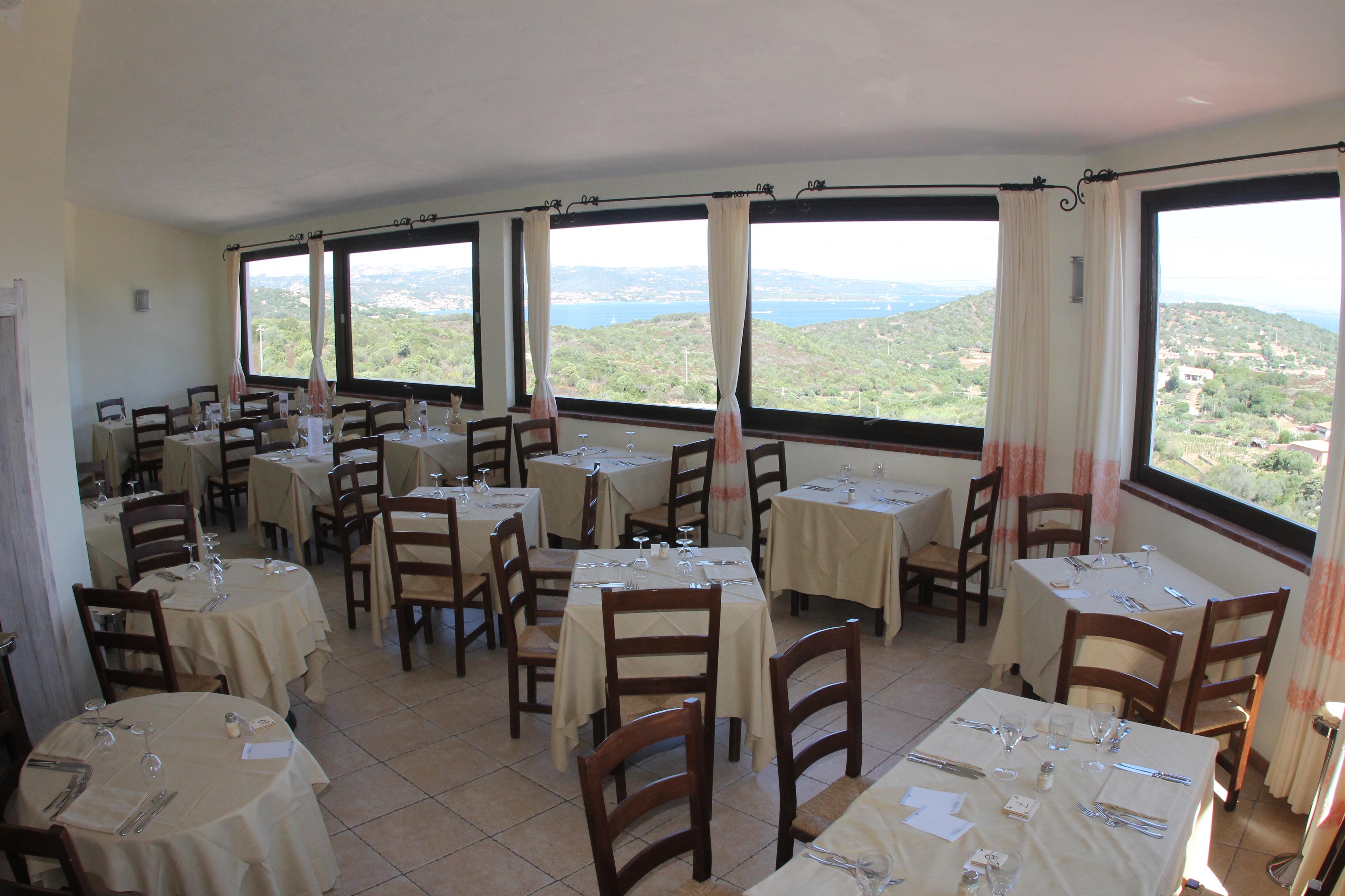 Hotel Li Graniti Baja Sardinia Exterior foto